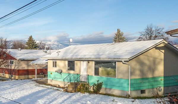 SOLD!!! 1816 Ash Street Creston BC