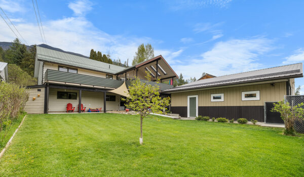 1629 Ainsworth Avenue Small Town Lakeside Living in Riondel