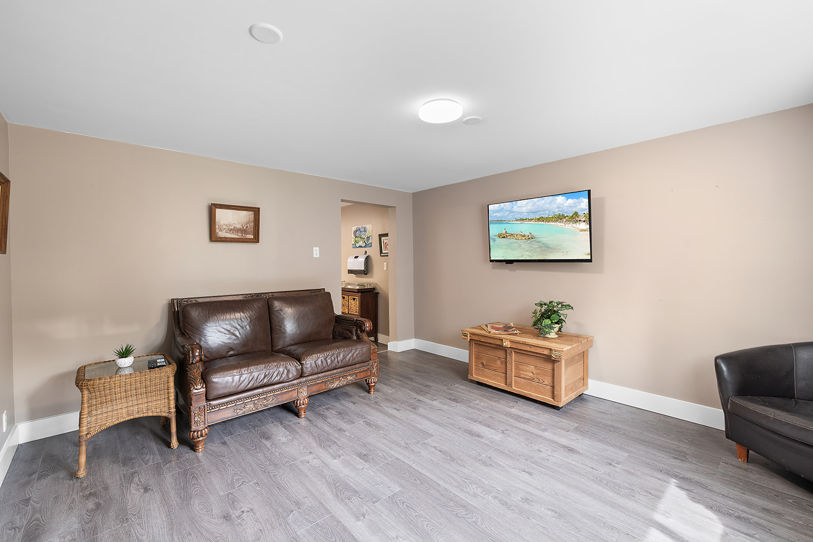 1629 AINSWORTH