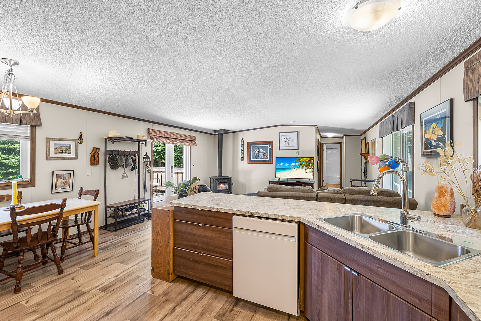 1103 Lakeview Arrow Creek Road