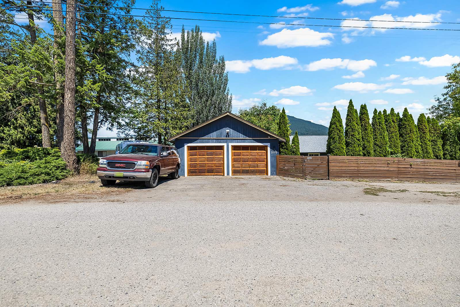 2110 Connel road