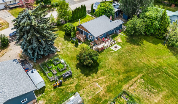 2110 Connel Rd- Huge Shop Plus Garage 3 Bed Home on 1 Acre