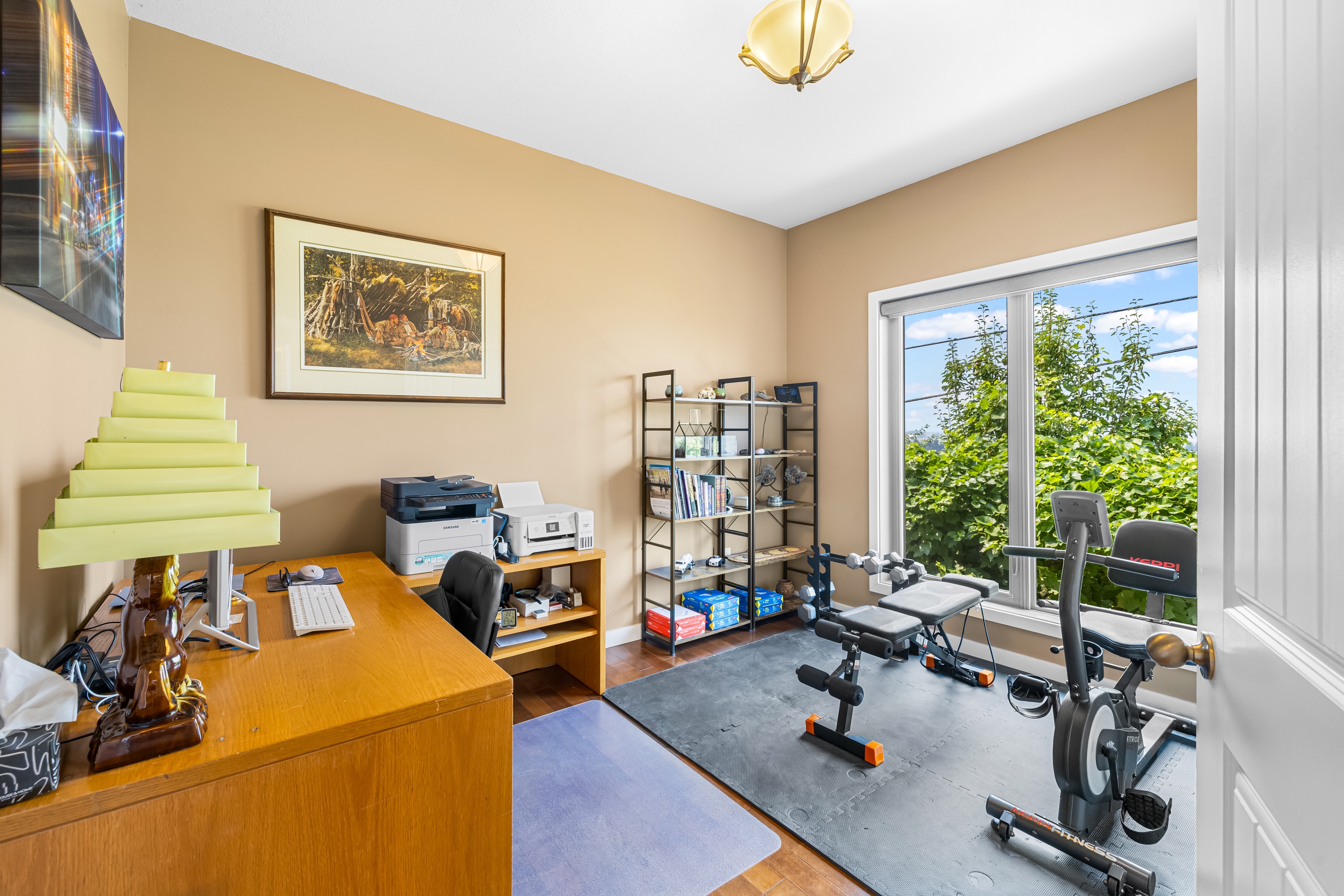10 1039 Kootenay Pl (4)
