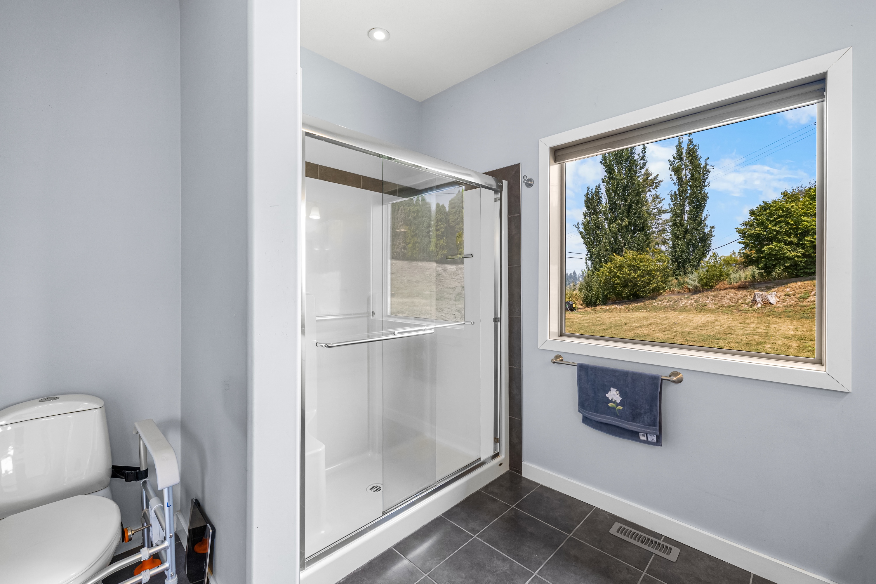 19 1039 Kootenay Pl (24)