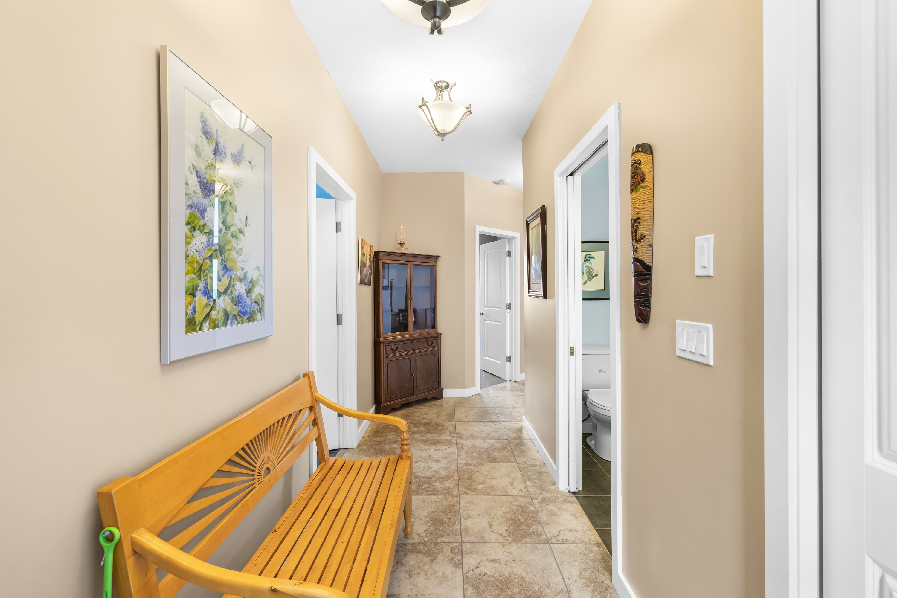 2a 1039 Kootenay Pl (1)