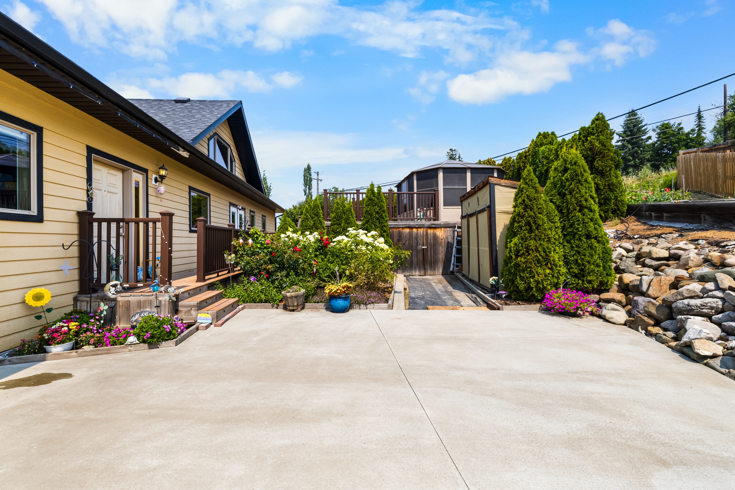 31 1039 Kootenay Pl (46)